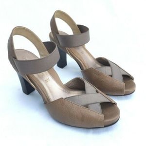 DANA DAVIS Size 6 Taupe Tan Leather Pumps Peep Toe